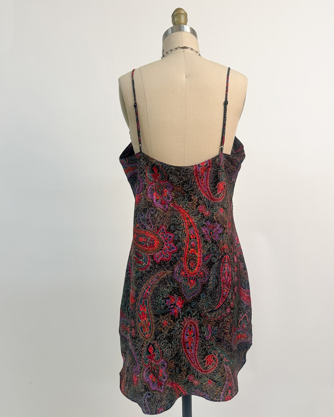 1980s 'The Crimson Spell' Slip / Medium – Large