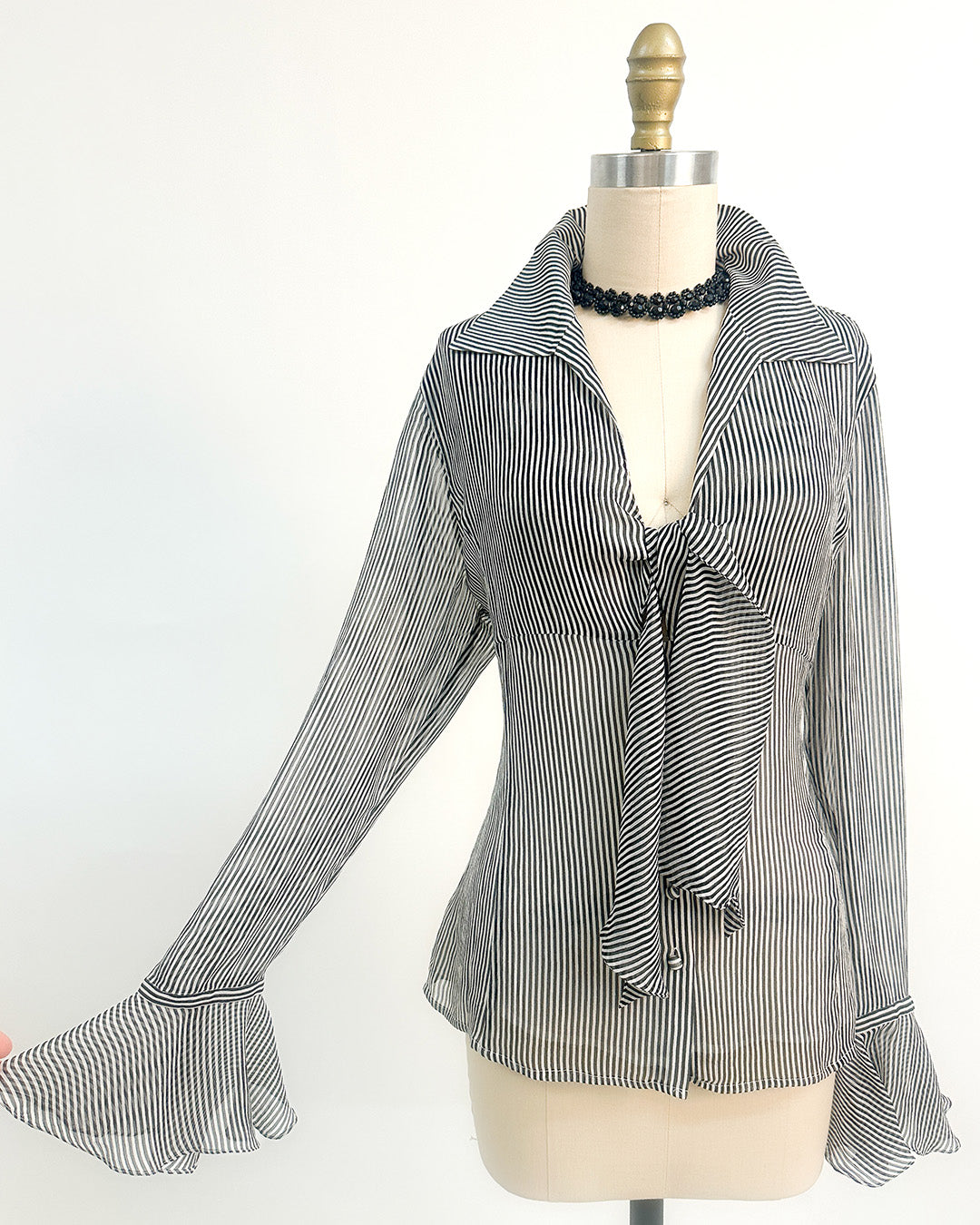 2000s 'The Midnight Sonata' Blouse / Medium –– Large