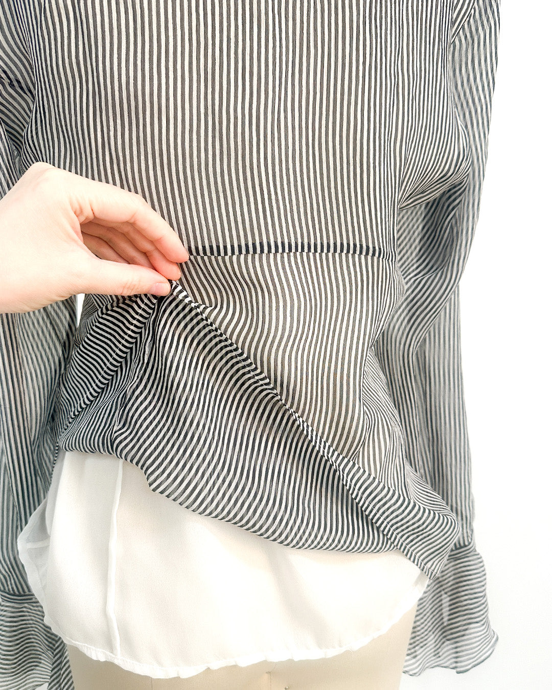 2000s 'The Midnight Sonata' Blouse / Medium –– Large