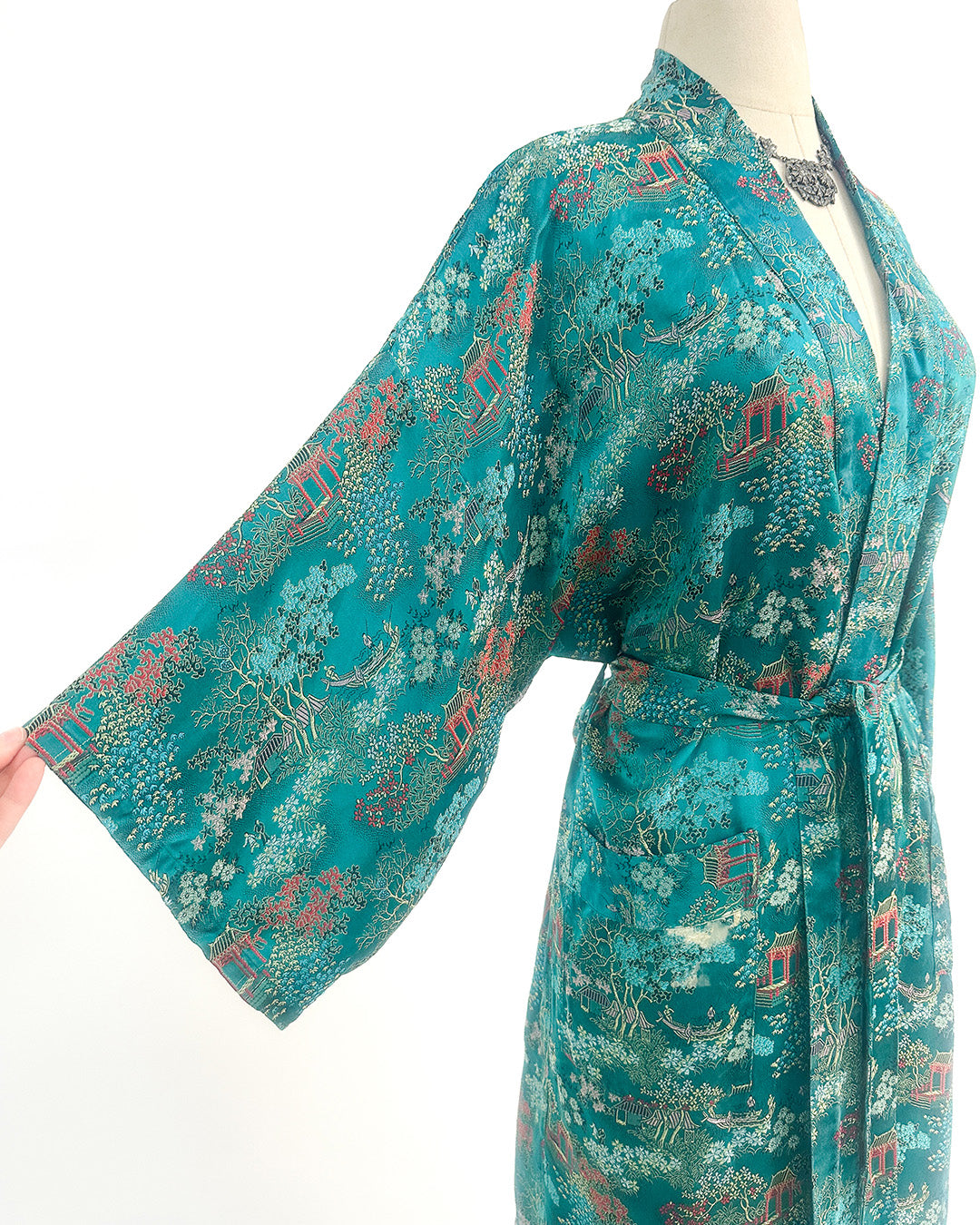 1970-80s 'The Twilight Reverie' Robe / One Size Fits Most