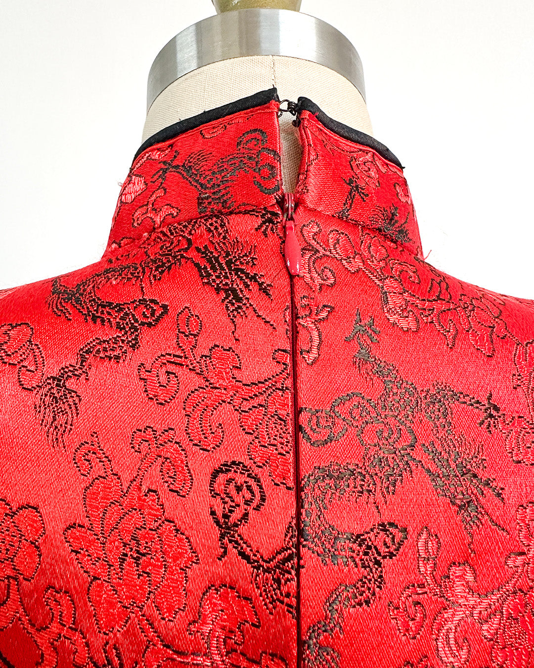 1970-80s 'The Dragon’s Shadow' Qipao / Medium