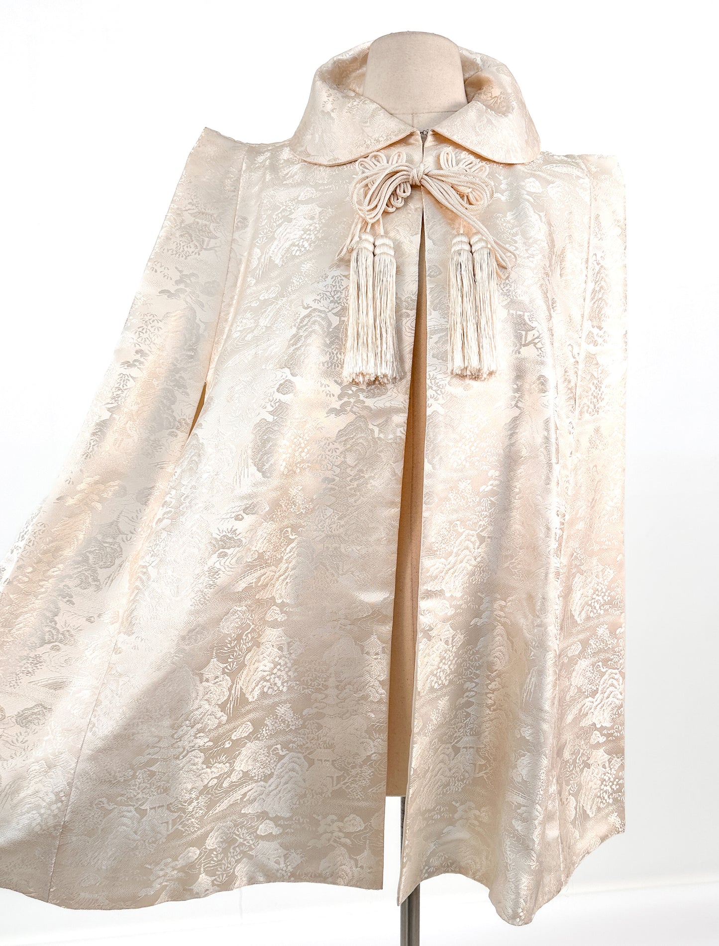 1960s Cream Brocade Cape with Tassels / OSFM