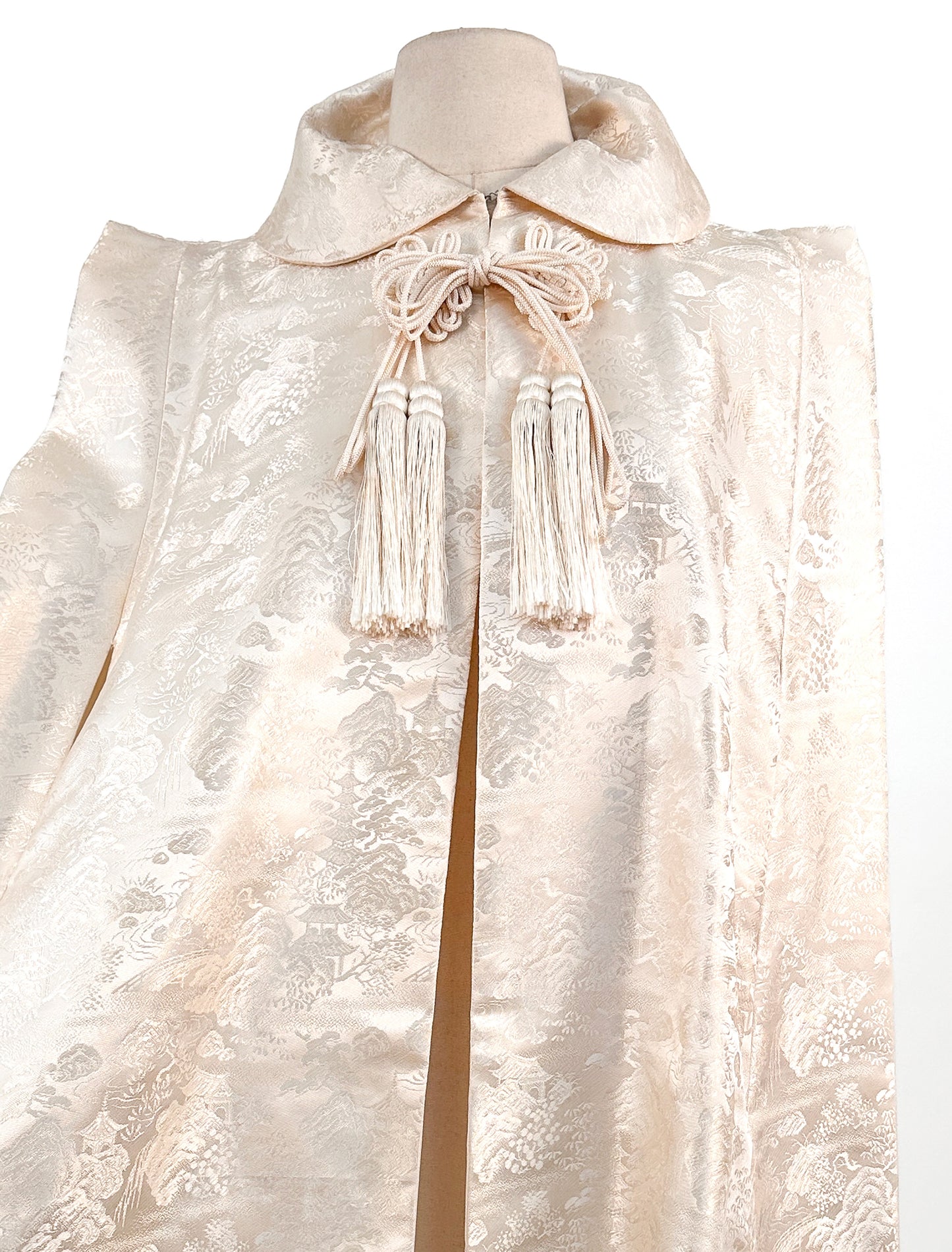 1960s Cream Brocade Cape with Tassels / OSFM