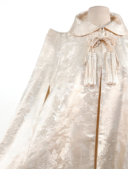 1960s Cream Brocade Cape with Tassels / OSFM