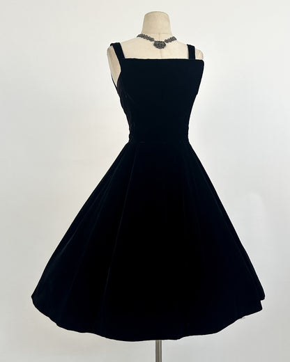 1950s 'The Velvet Manhattan' Dress by Suzy Perette / Small