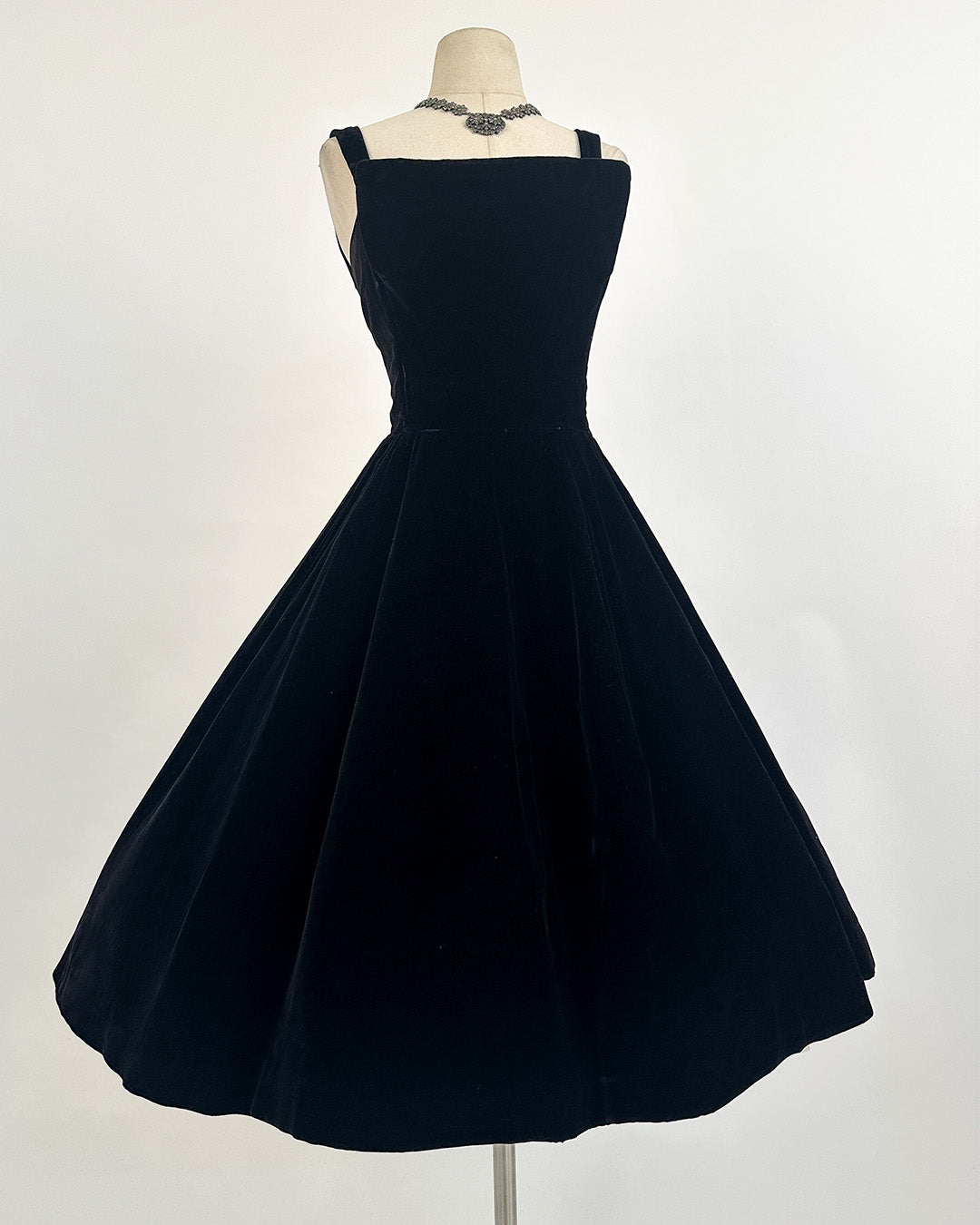 1950s 'The Velvet Manhattan' Dress by Suzy Perette / Small