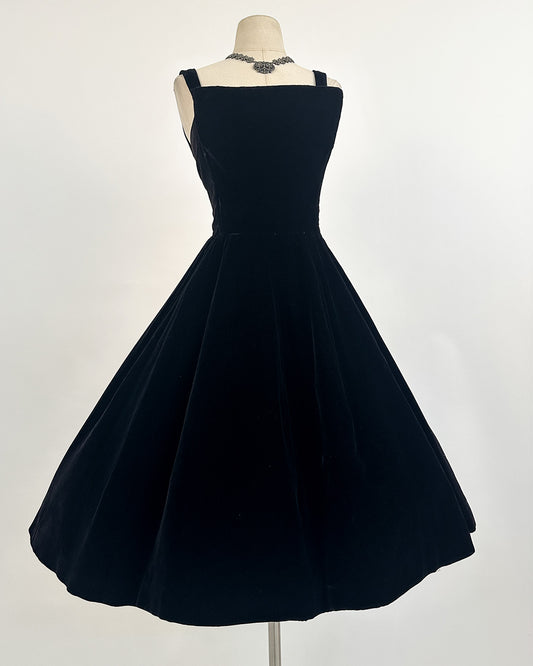 1950s 'The Velvet Manhattan' Dress by Suzy Perette / Small