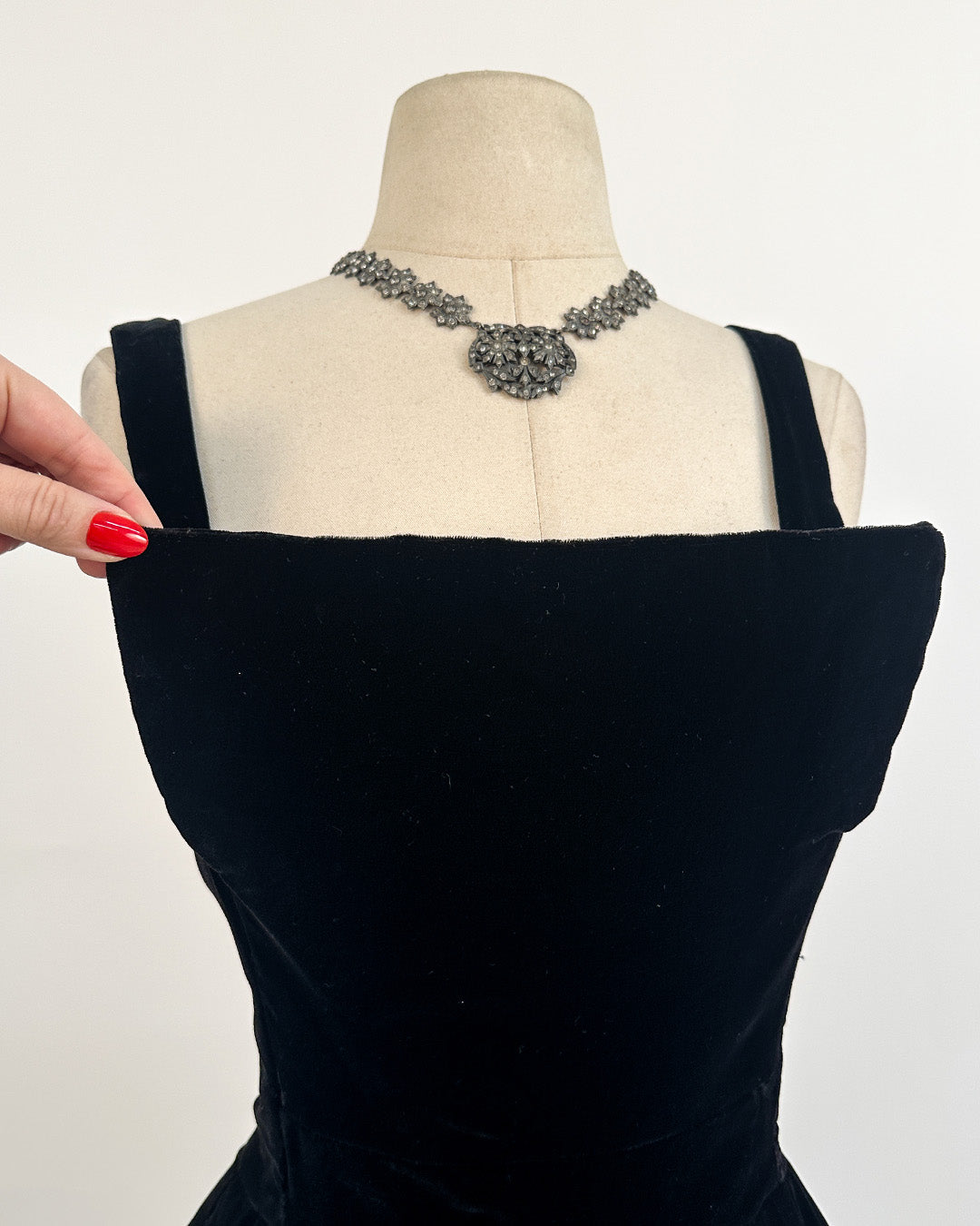 1950s 'The Velvet Manhattan' Dress by Suzy Perette / Small