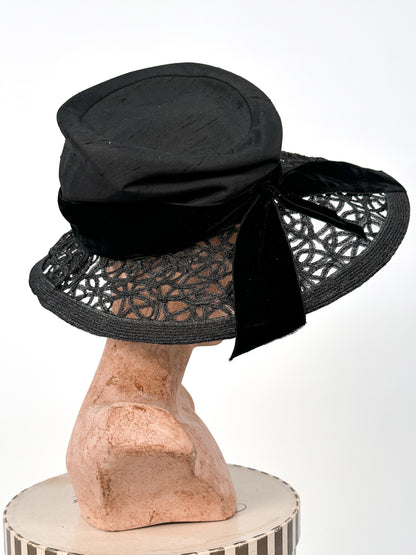 1960s Cartwheel Hat with Abstract Brim by Mr. John / OSFM