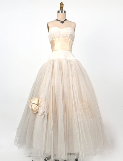1950s Glamorous Tulle and Satin Wedding Gown / Waist 24.5