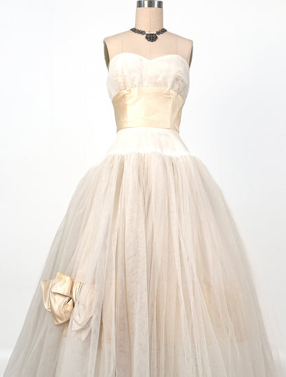 1950s Glamorous Tulle and Satin Wedding Gown / Waist 24.5