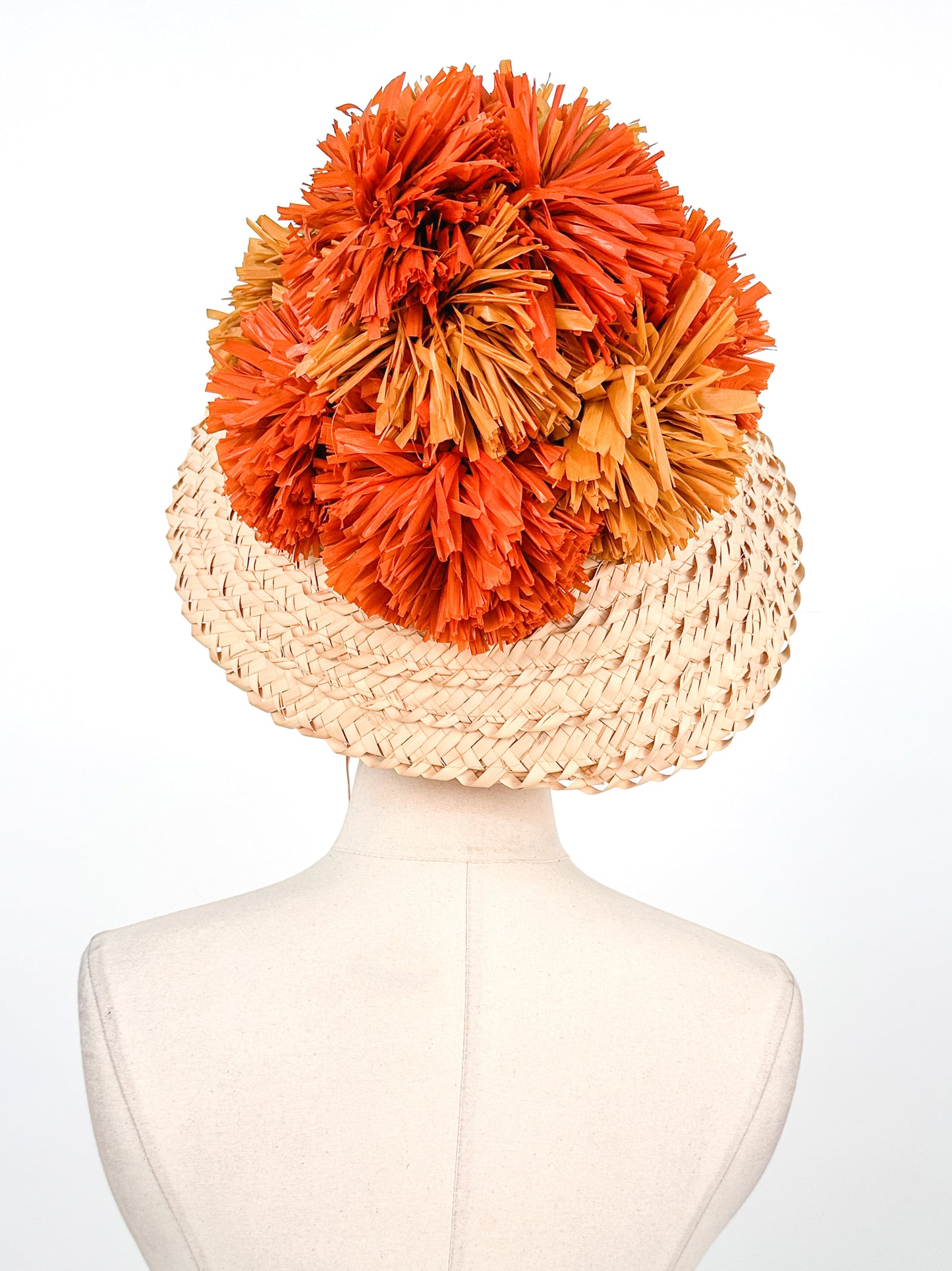 1950s Straw Sun Hat with Raffia PomPoms / One Size