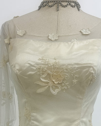 1950s 'The Bow Bridge Bouquet' Wedding Dress
