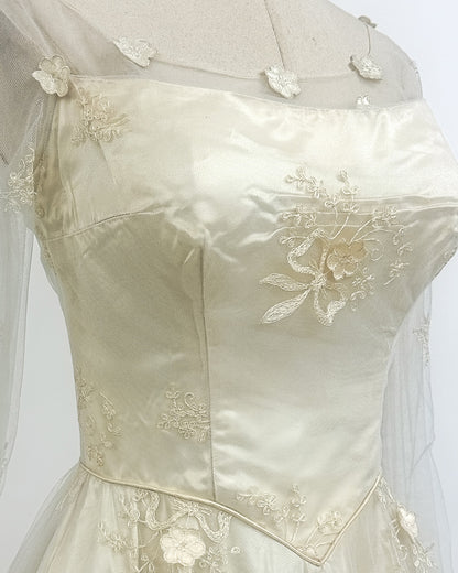 1950s 'The Bow Bridge Bouquet' Wedding Dress