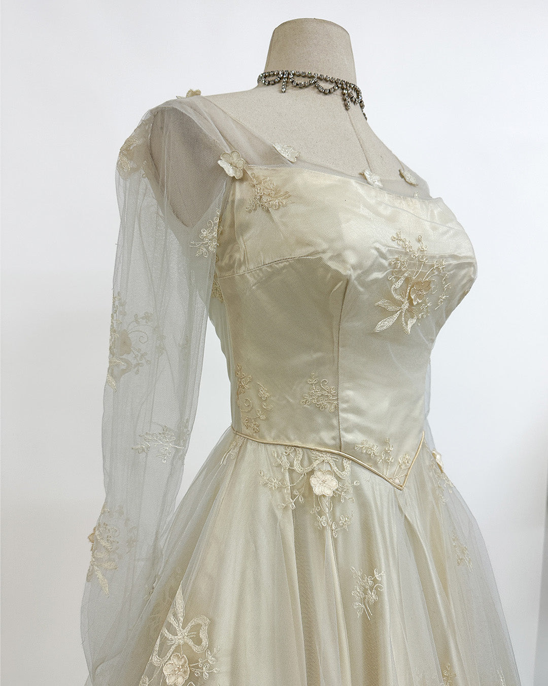 1950s 'The Bow Bridge Bouquet' Wedding Dress