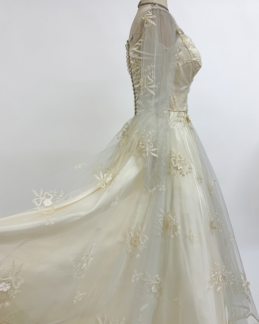 1950s 'The Bow Bridge Bouquet' Wedding Dress