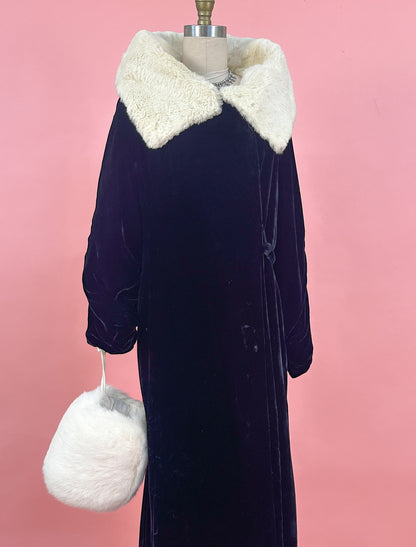 1920-30s Velvet Coat with White Ermine Fur Collar / Waist up to 34"