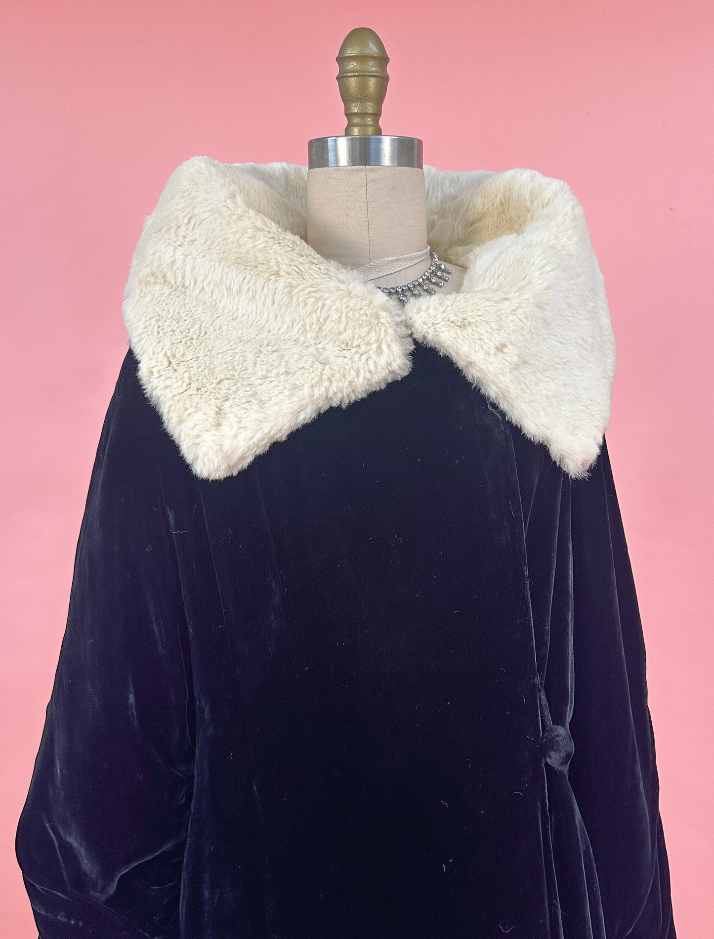 1920-30s Velvet Coat with White Ermine Fur Collar / Waist up to 34"