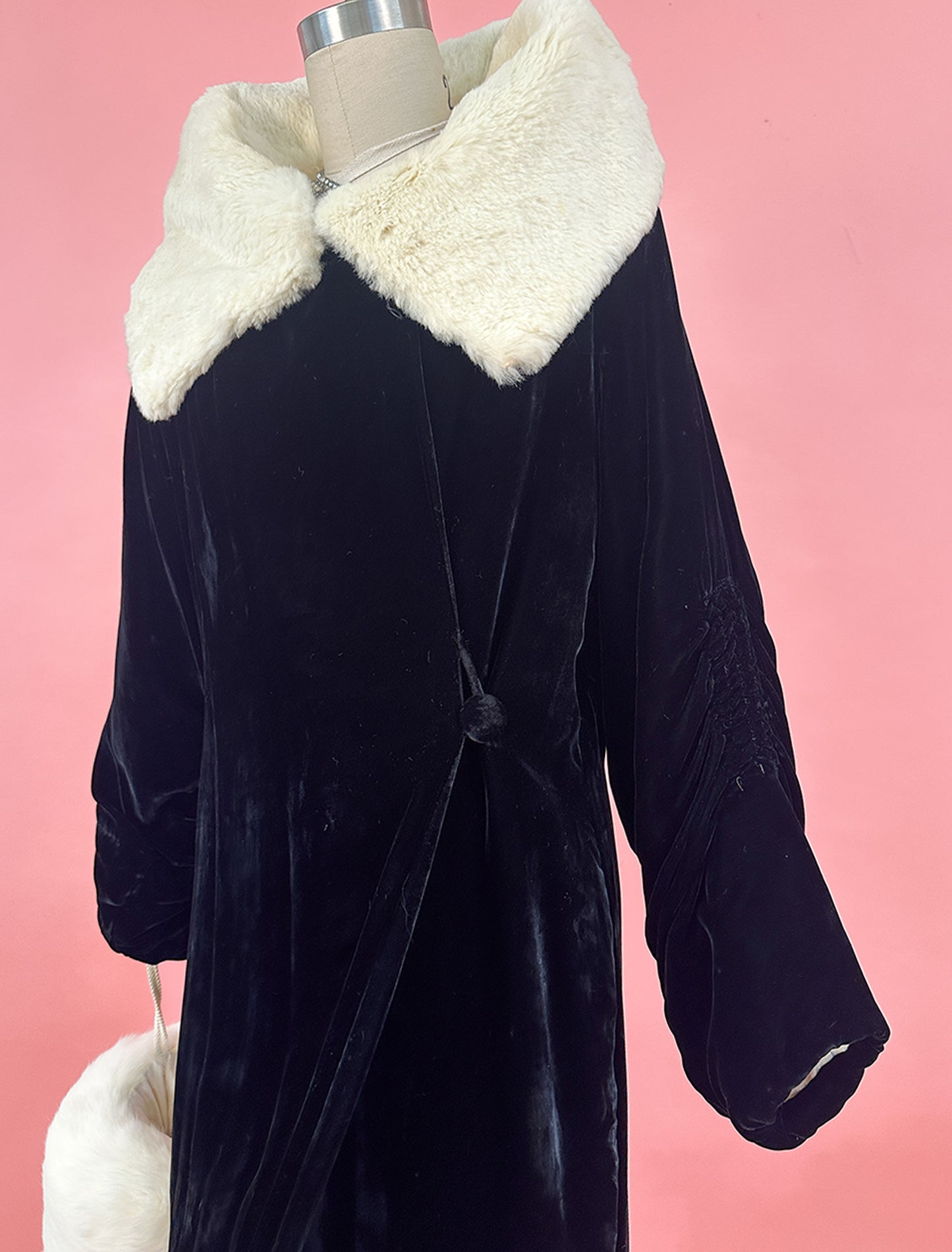 1920-30s Velvet Coat with White Ermine Fur Collar / Waist up to 34"