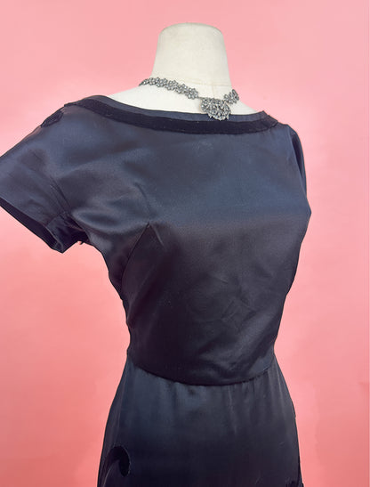 1930-40s Satin Gown with Velvet Floral Appliqués / Waist 30