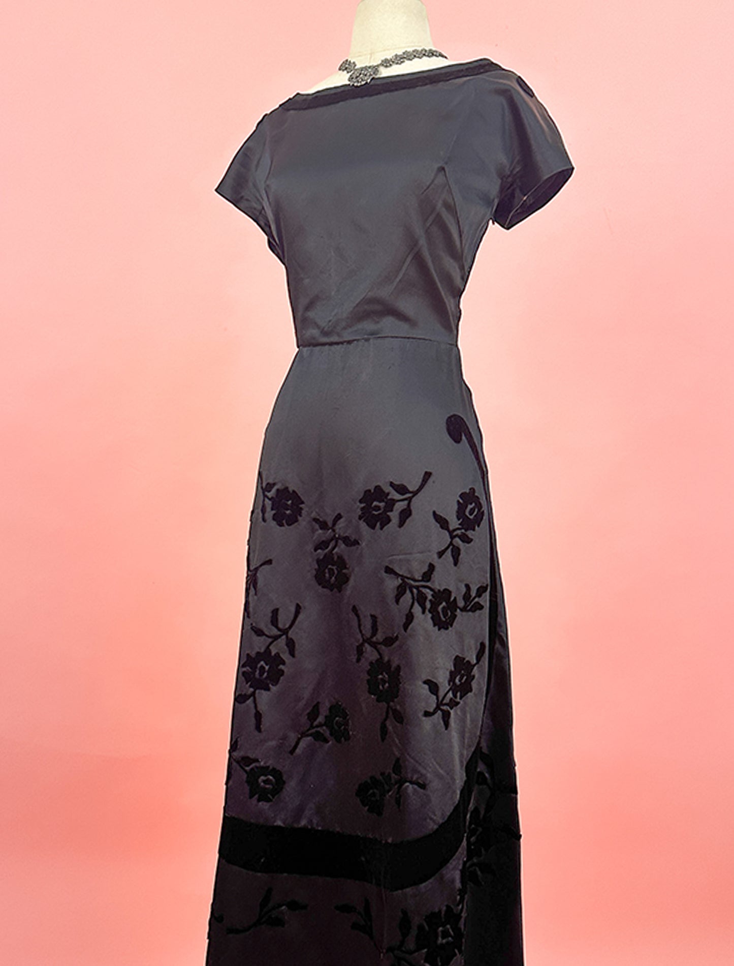 1930-40s Satin Gown with Velvet Floral Appliqués / Waist 30