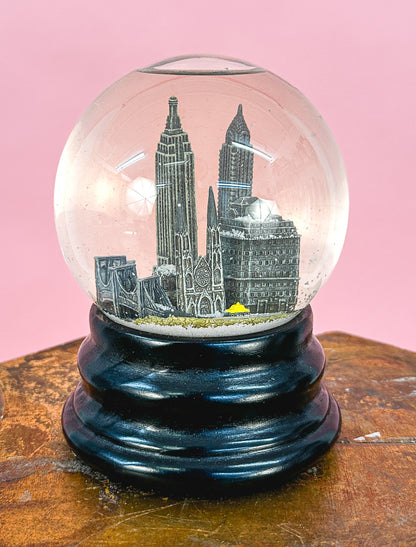 1990's Saks Fifth Avenue NYC Snow globe