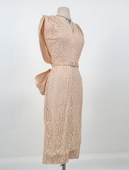 1950s Pink Champagne Lace Dress by Suzy Perette / Waist 26