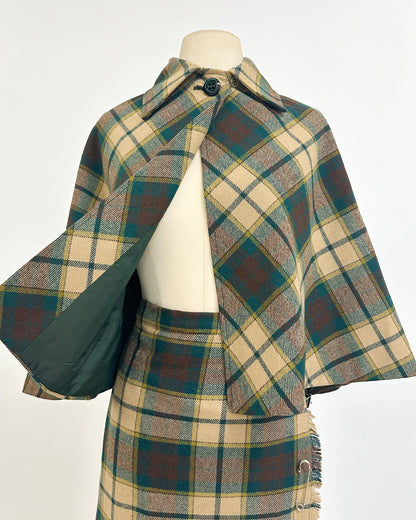 1960-70s 'The Central Park Highland' Skit and Cape Set