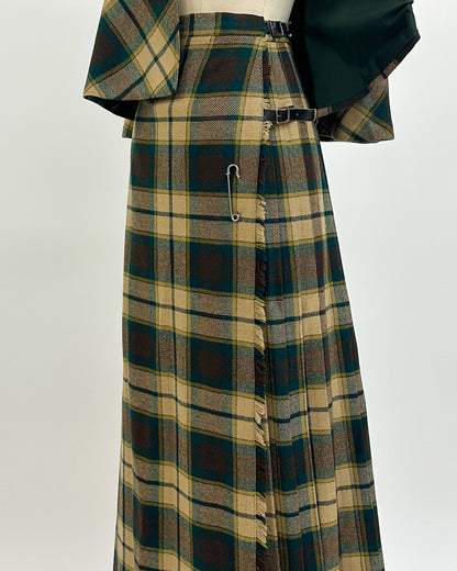 1960-70s 'The Central Park Highland' Skit and Cape Set