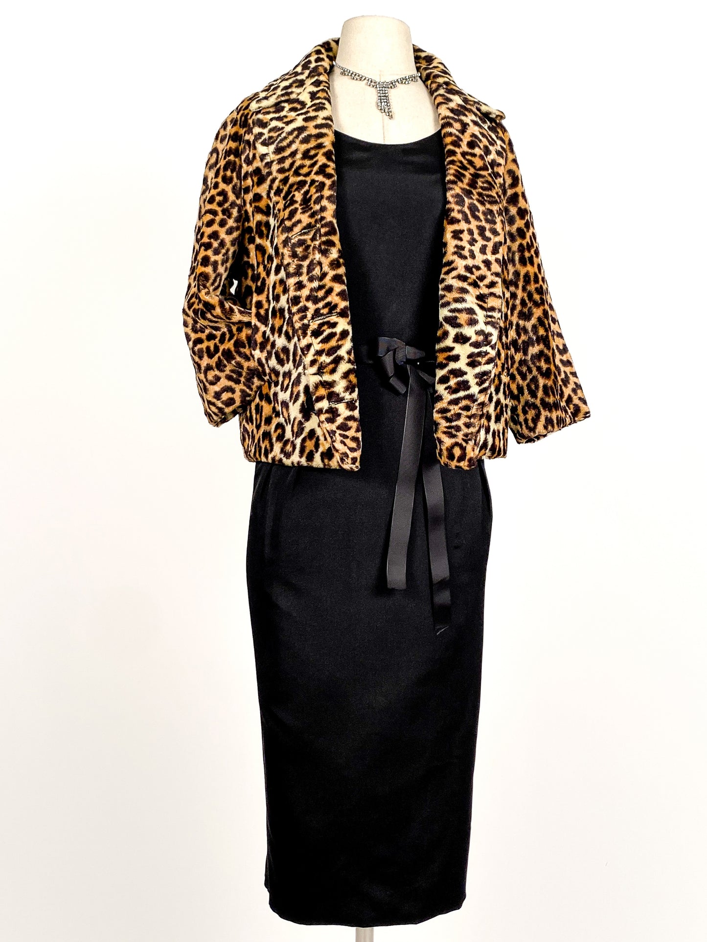 Glamorous 1950s Faux Leopard Coat / Waist 38