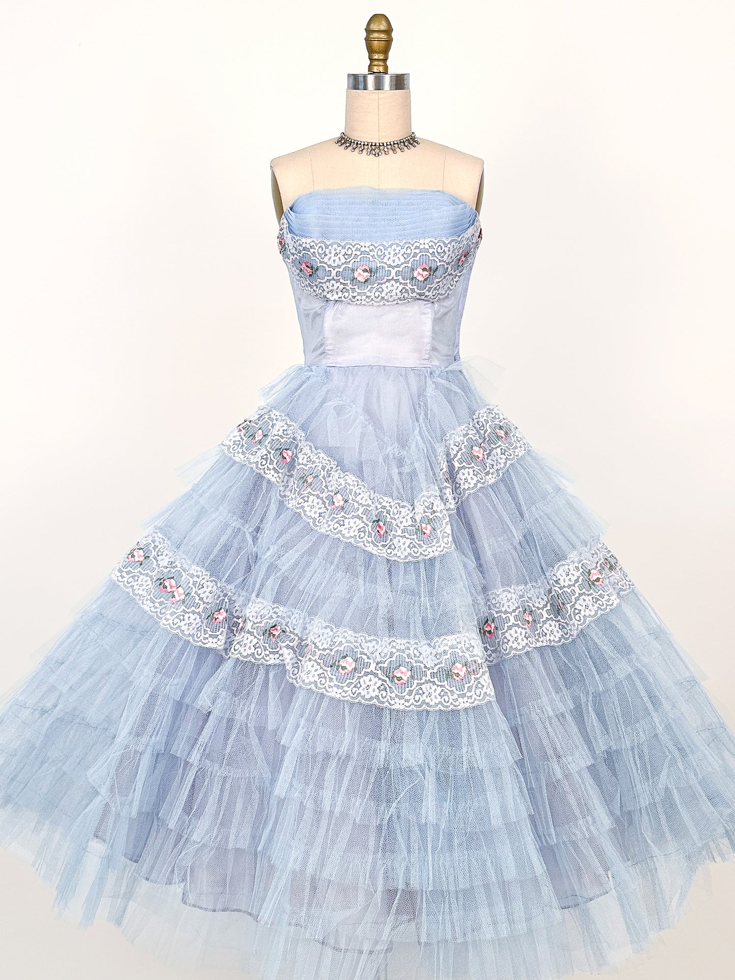 1950s Dreamy Pale Blue Tulle Party Dress / Waist 26