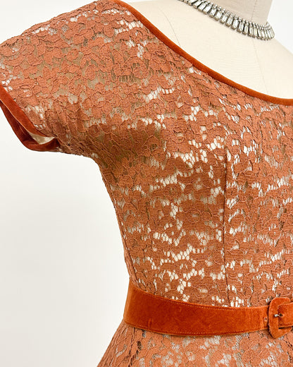 1950s 'The Central Park Glow' Lace Dress