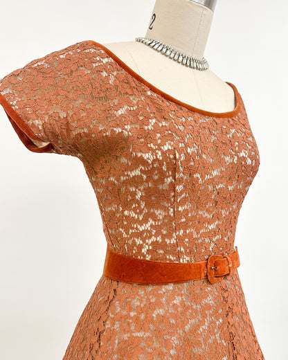 1950s 'The Central Park Glow' Lace Dress