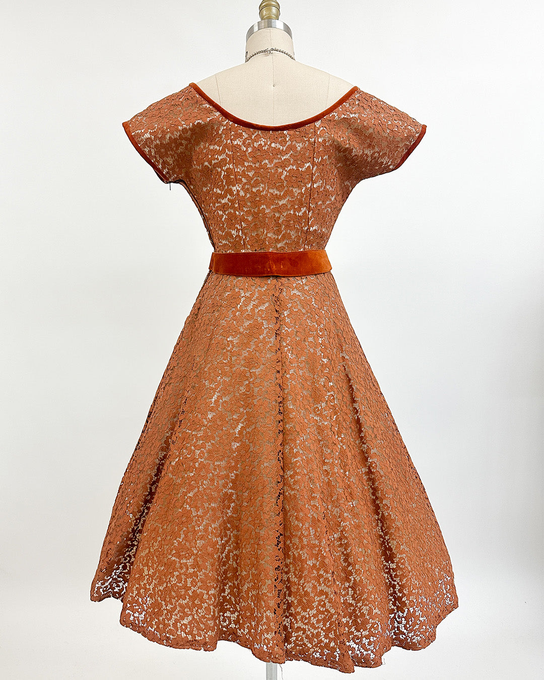 1950s 'The Central Park Glow' Lace Dress