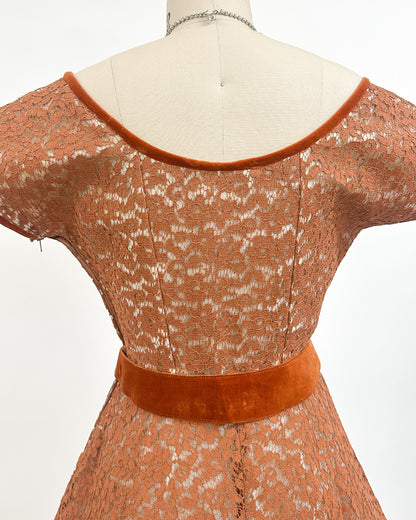1950s 'The Central Park Glow' Lace Dress