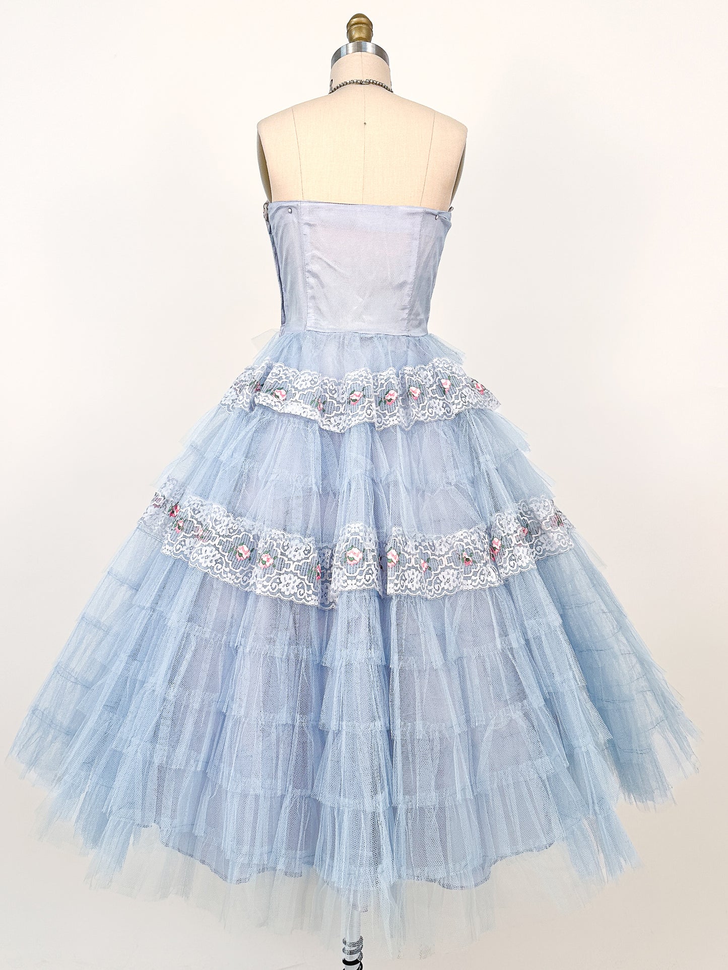 1950s Dreamy Pale Blue Tulle Party Dress / Waist 26