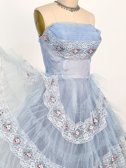 1950s Dreamy Pale Blue Tulle Party Dress / Waist 26