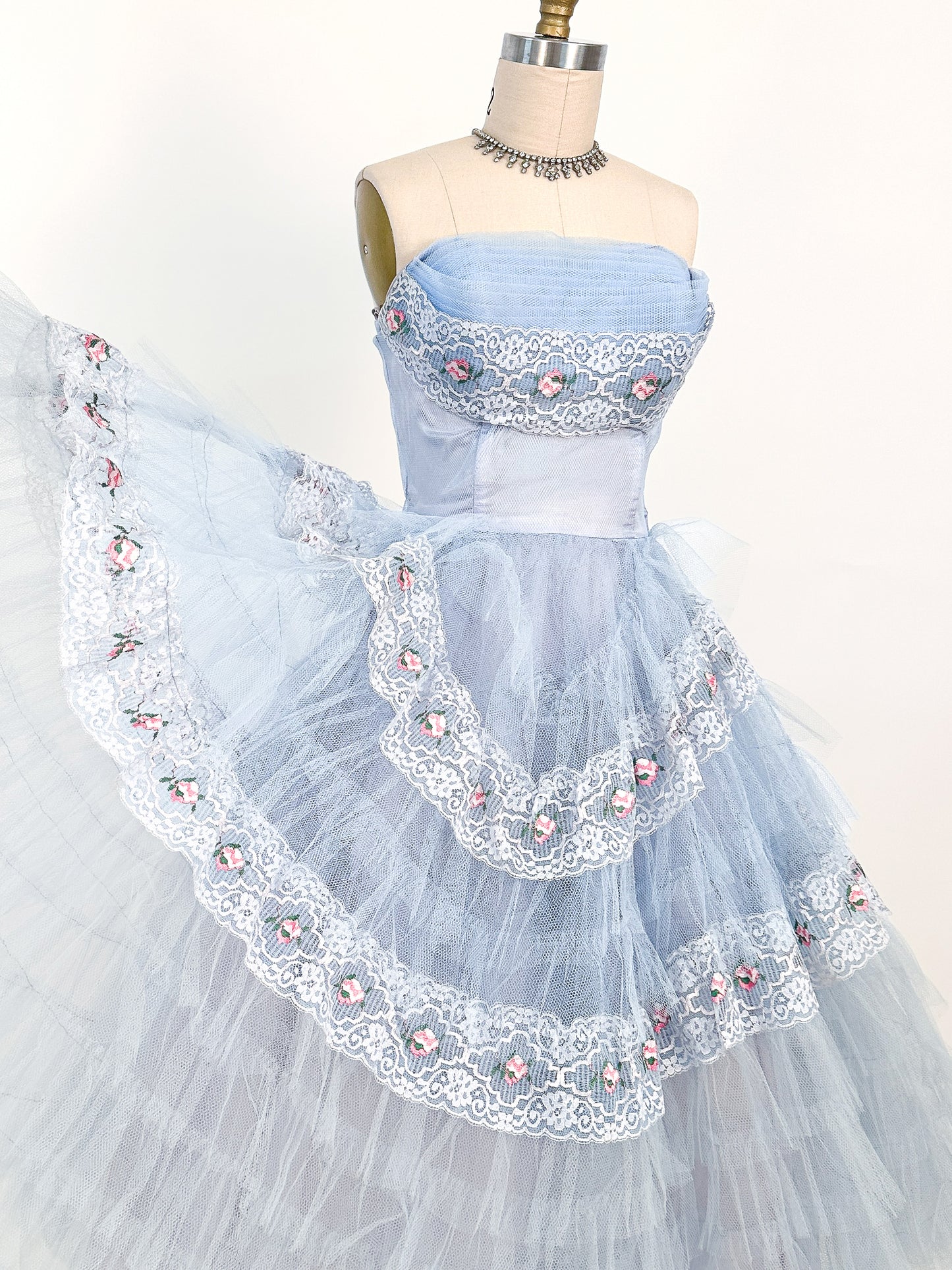 1950s Dreamy Pale Blue Tulle Party Dress / Waist 26