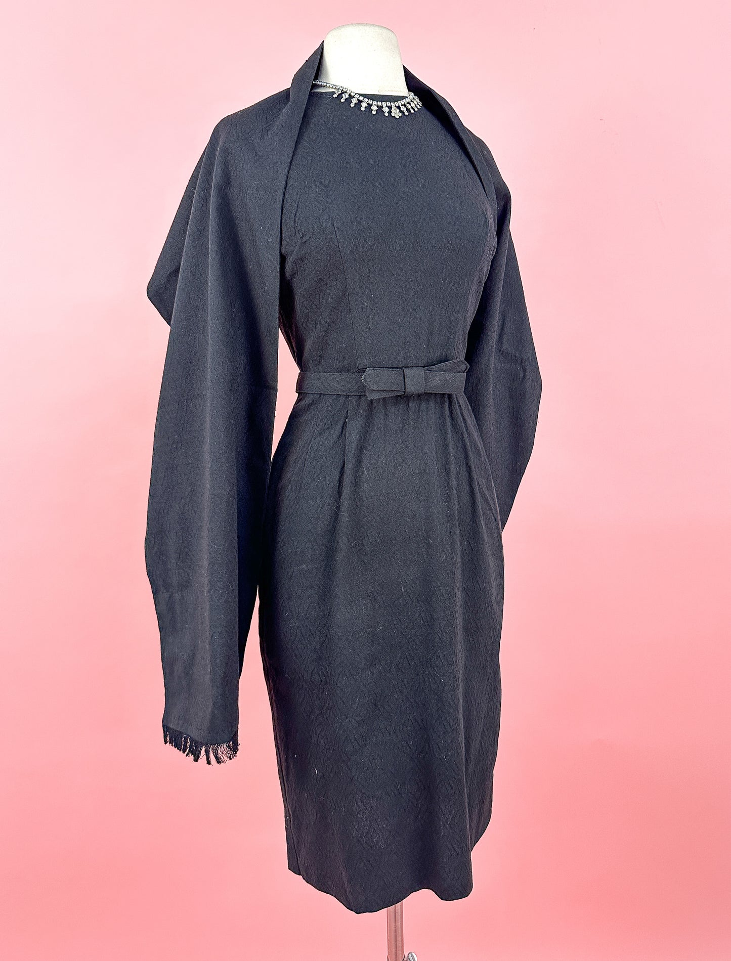 1950s Textured Cotton Wiggle Dress with Belt and Wrap / Waist 24