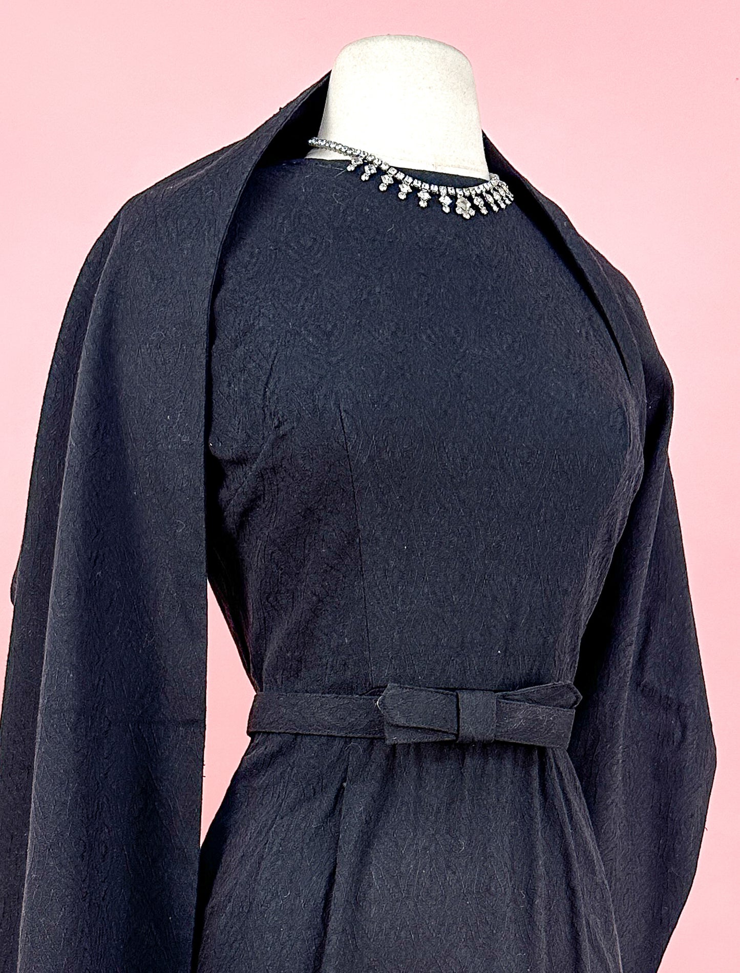 1950s Textured Cotton Wiggle Dress with Belt and Wrap / Waist 24