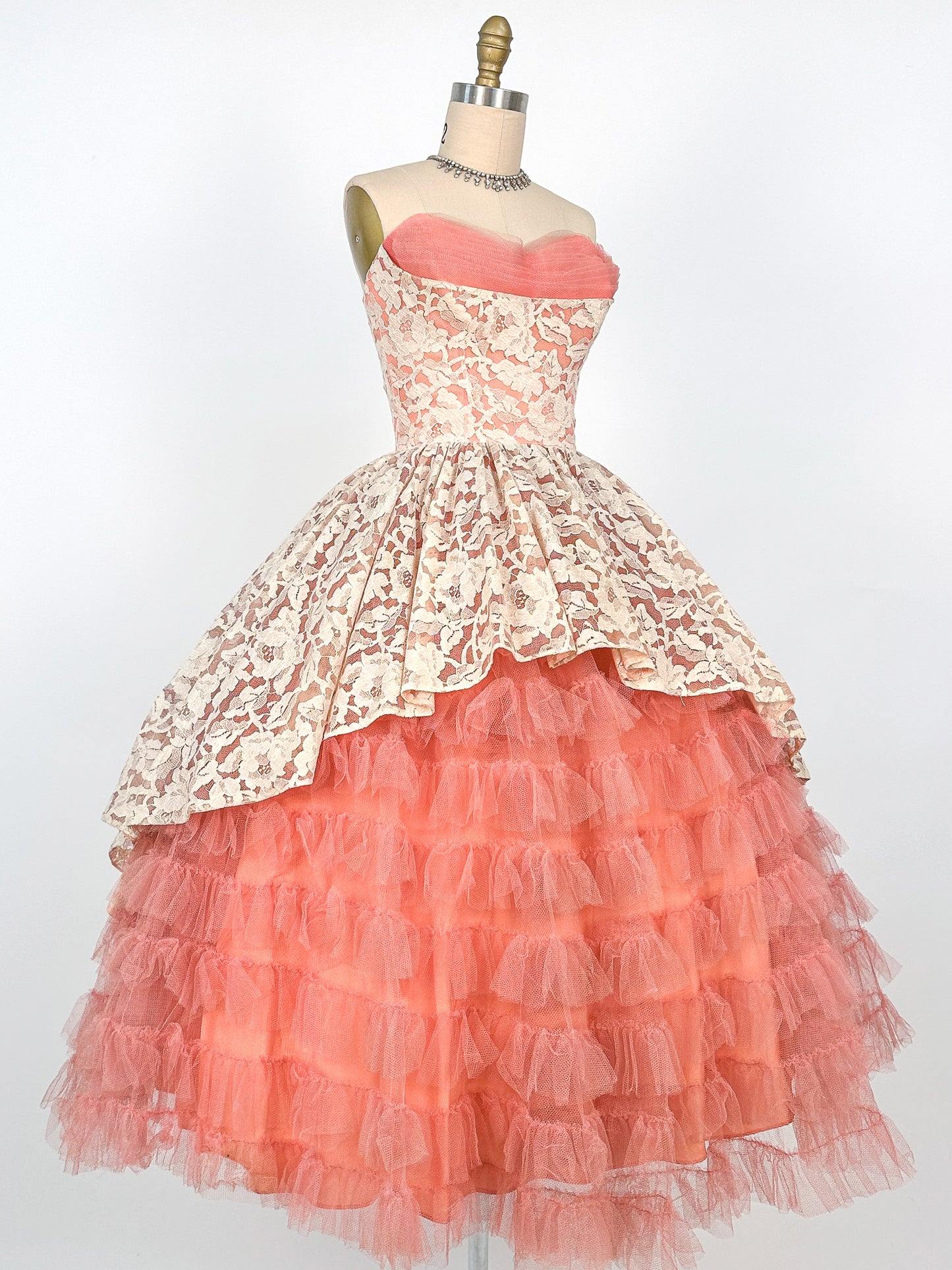 1950s Dreamy Lace & Tulle Party Dress / Waist 24