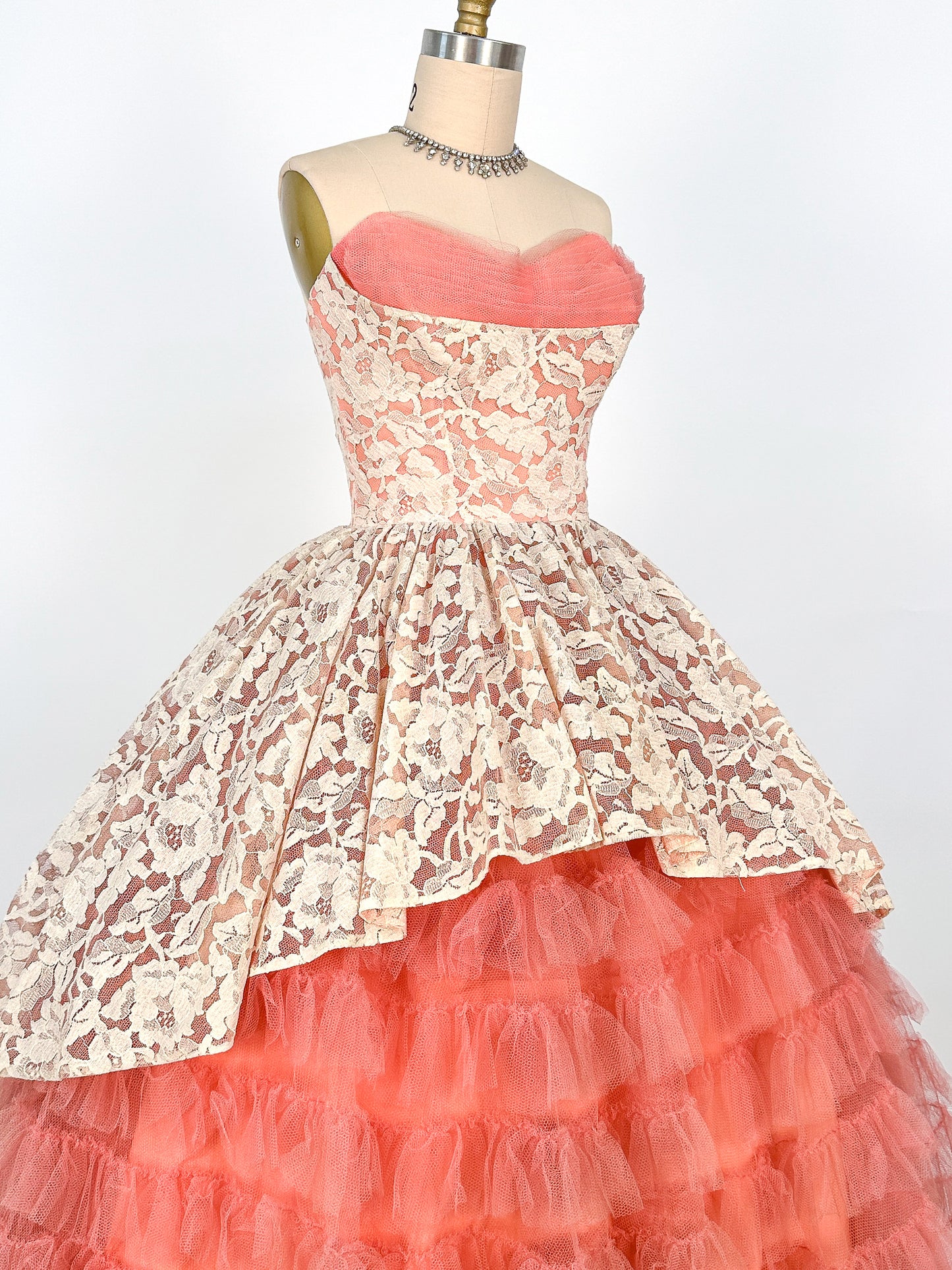 1950s Dreamy Lace & Tulle Party Dress / Waist 24