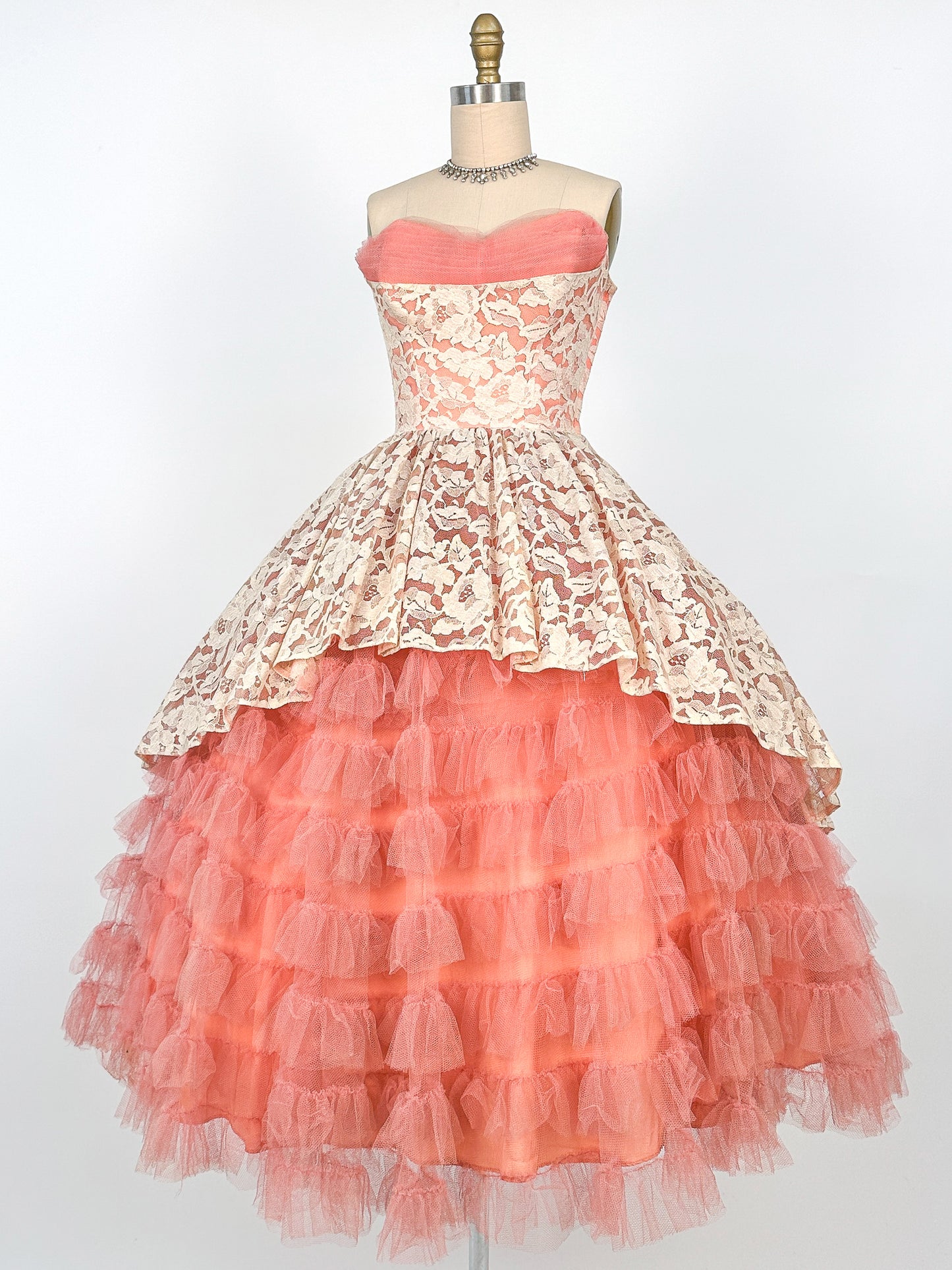 1950s Dreamy Lace & Tulle Party Dress / Waist 24
