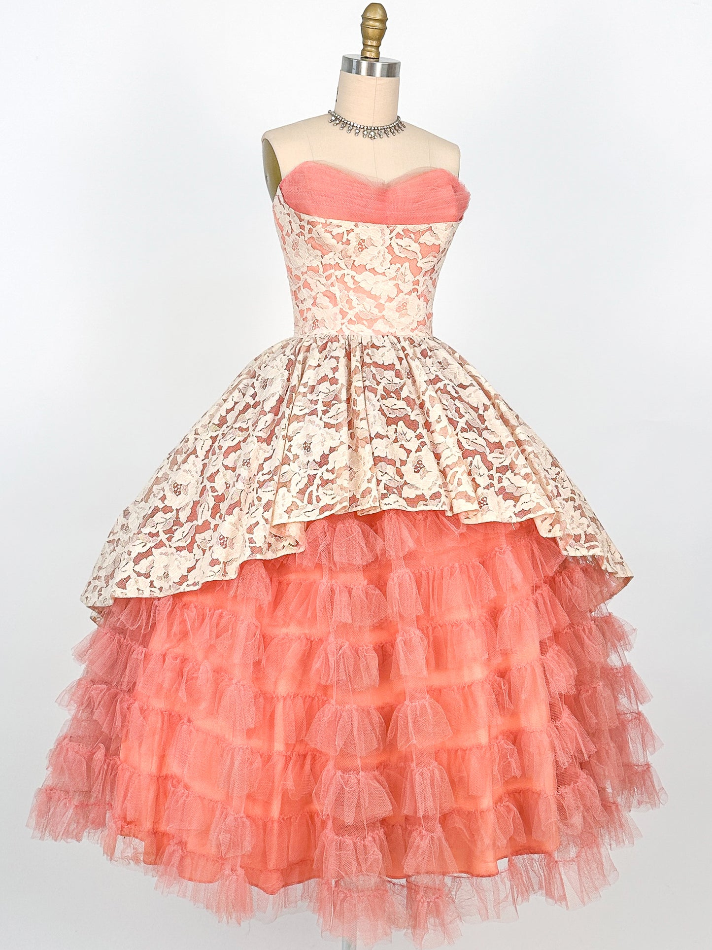 1950s Dreamy Lace & Tulle Party Dress / Waist 24
