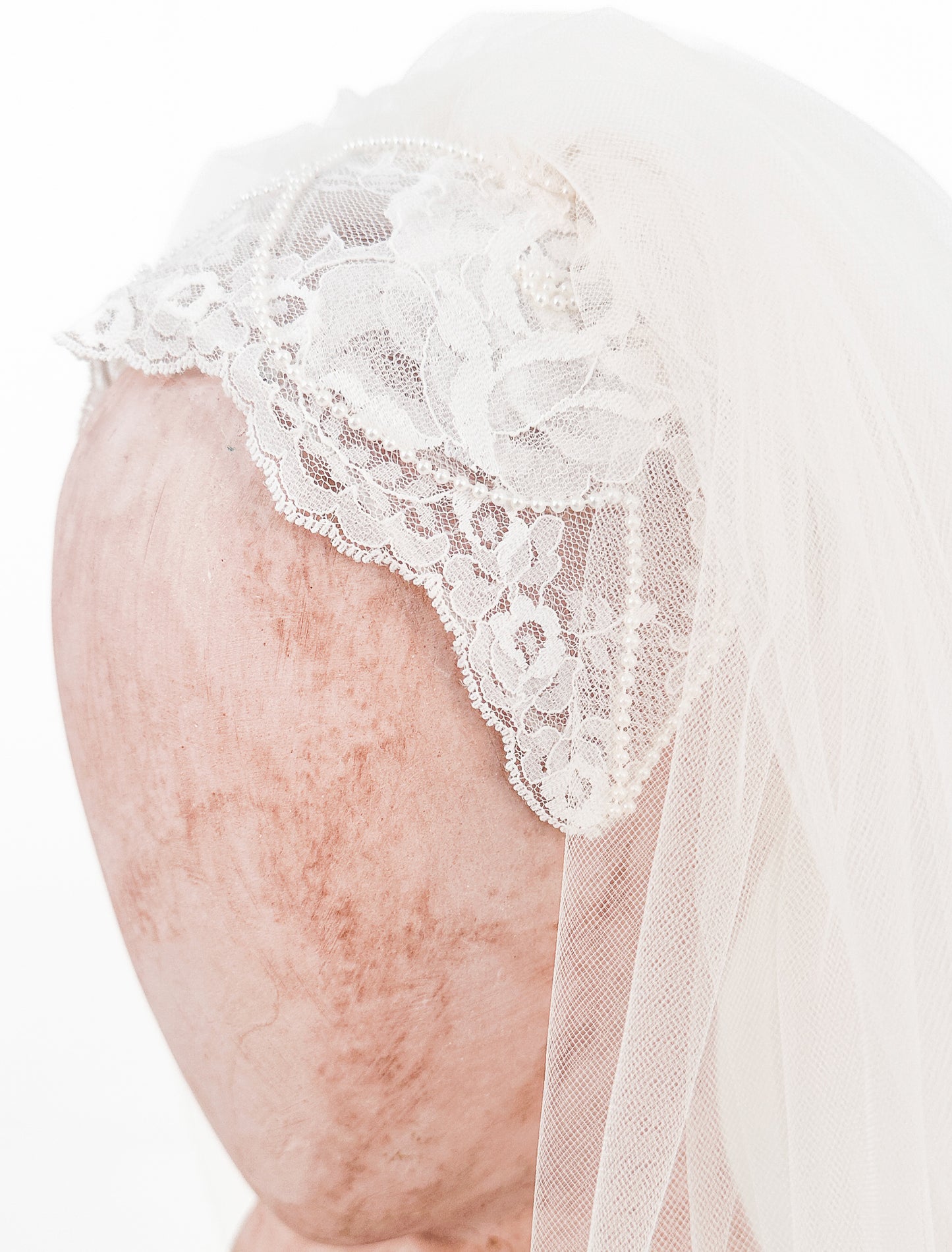 1950s Rose Lace and Tulle Veil with Pearls / One Size