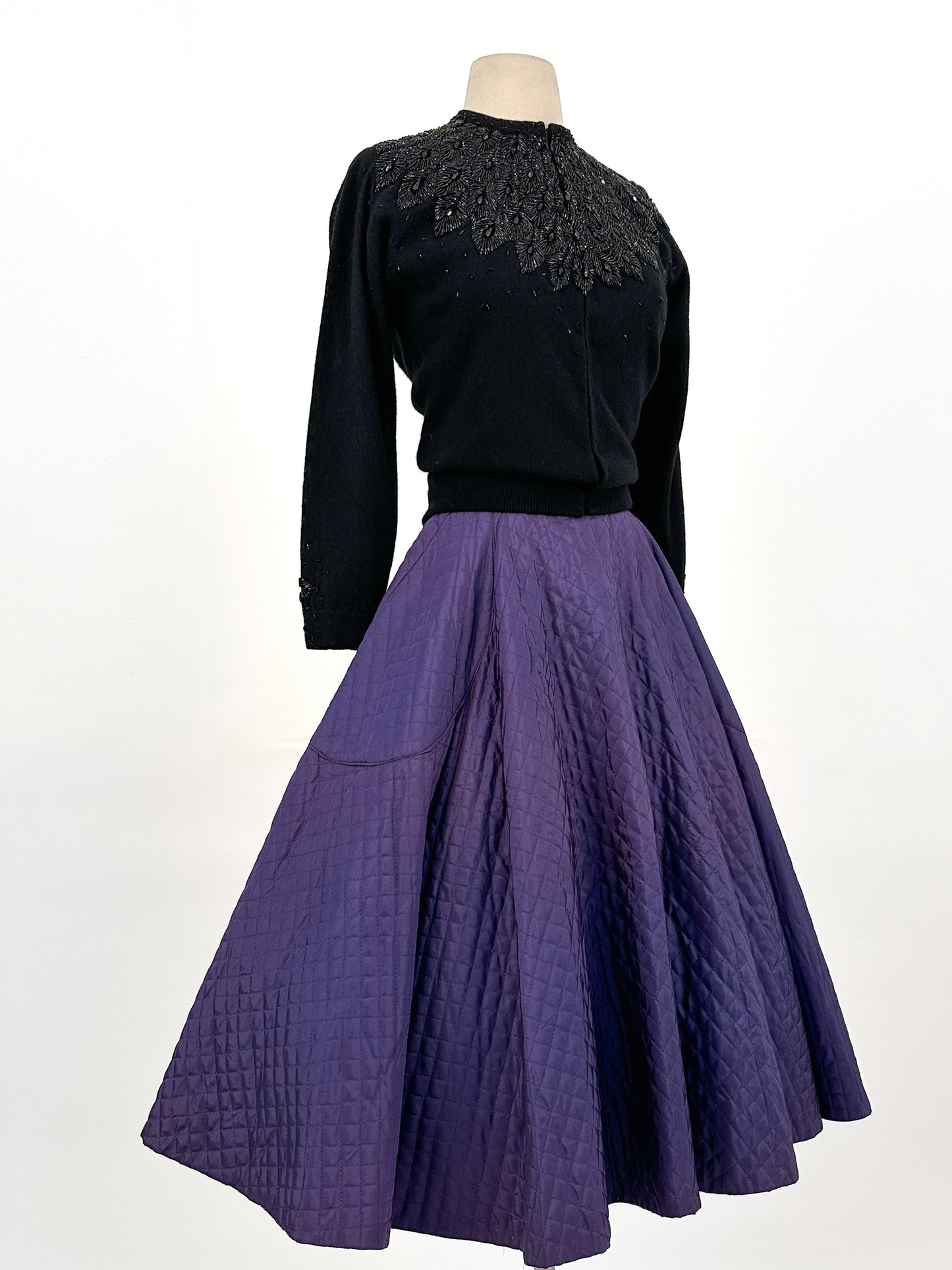 1950s Deep Indigo Quilted Circle Skirt / Waist 26.5