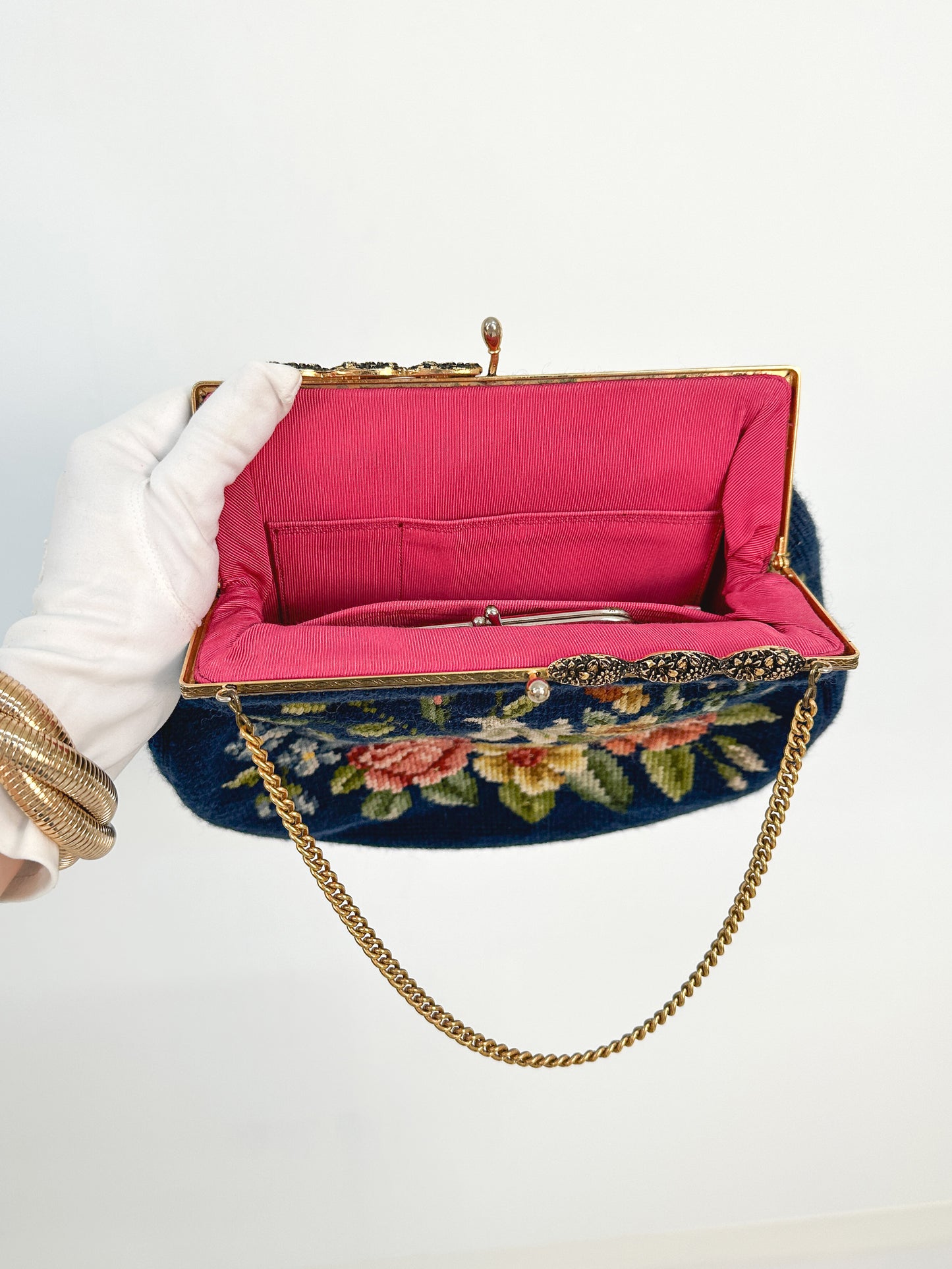 1950s Needlepoint Floral Handbag