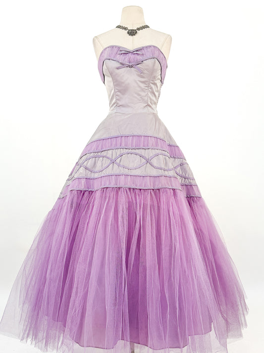 1950s Show-Stopper Lavender Tulle and Taffeta Gown / Waist 28