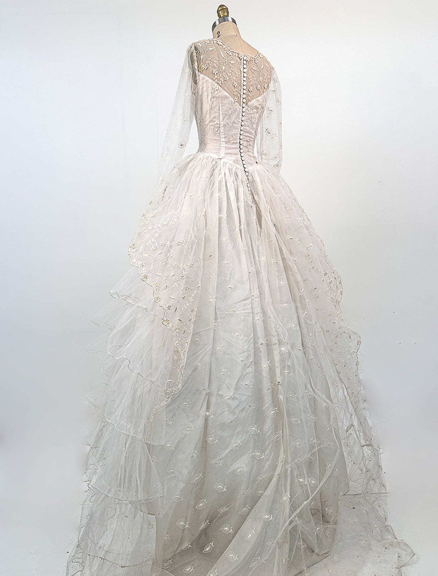 1950s Tulle Wedding Dress with Leaf and Floral Pattern / Waist 24