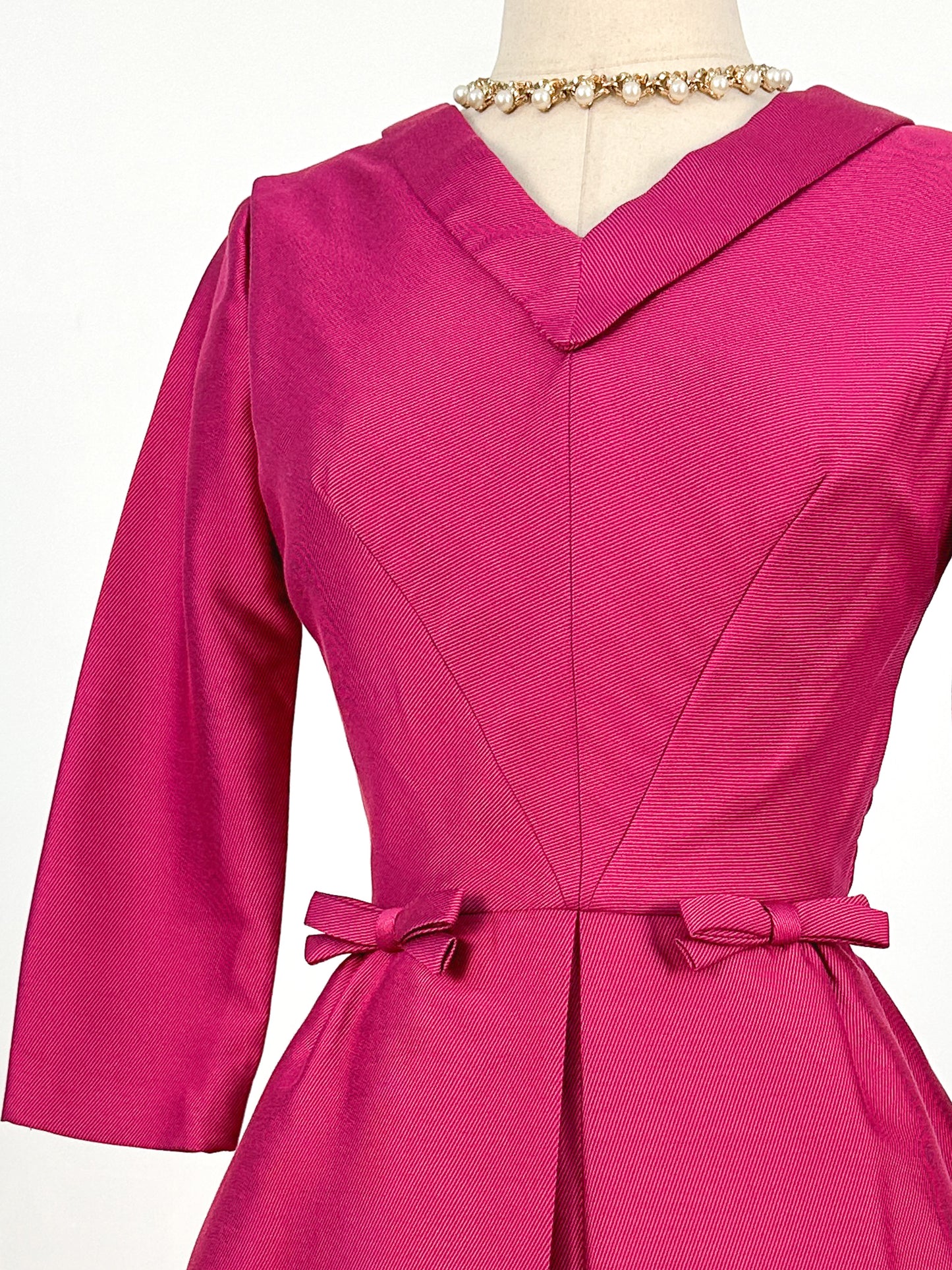 1960s Fuchsia Dress with Bows / Waist 26